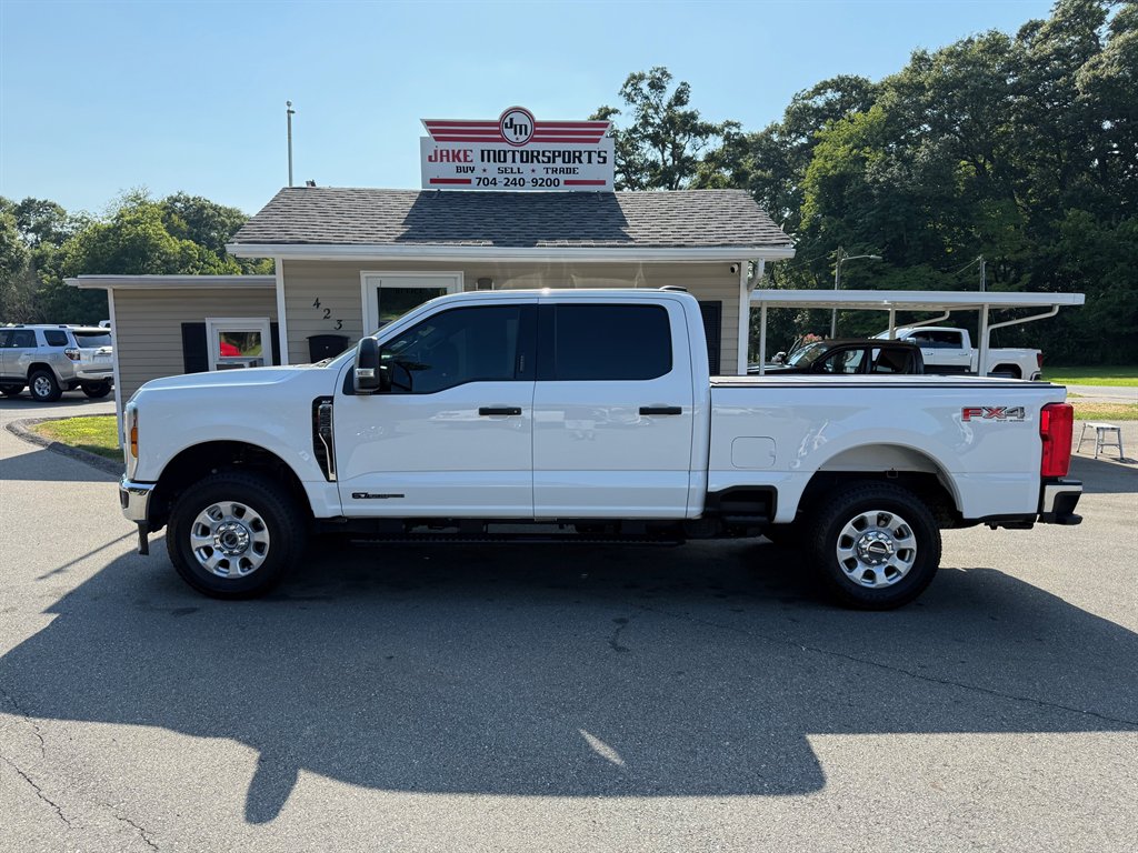 2024 Ford F-250 Super Duty XLT's photo