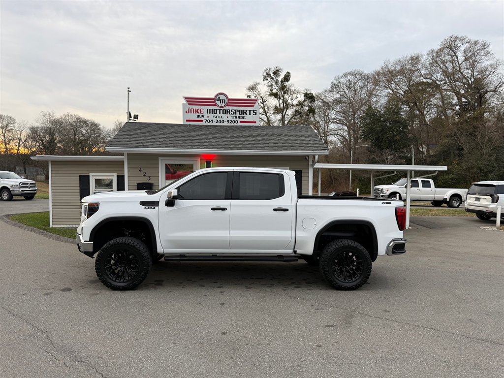 2023 GMC Sierra 1500 Pro's photo