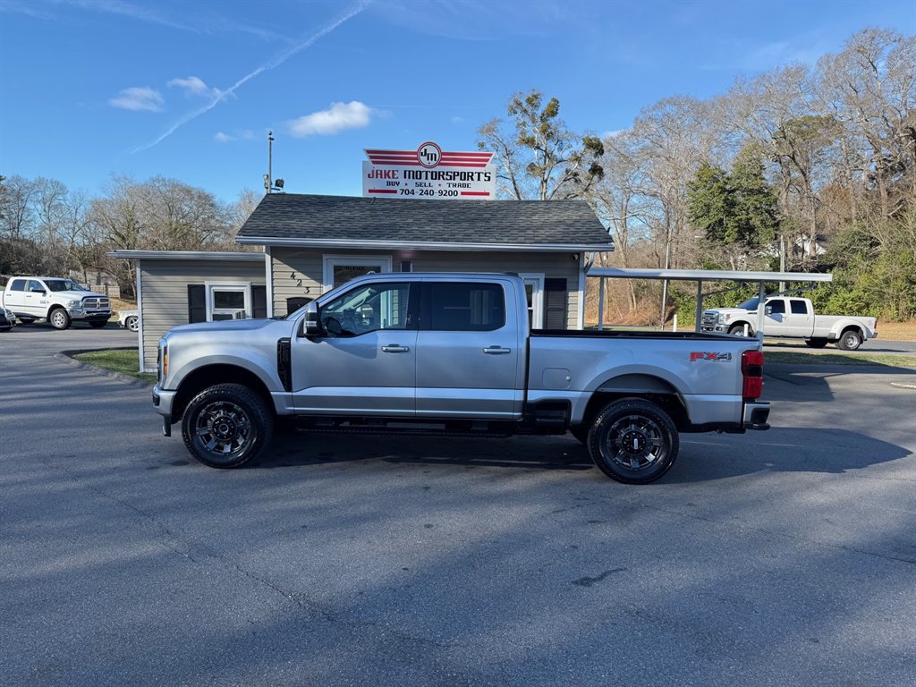 2023 Ford F-250 Super Duty Lariat's photo
