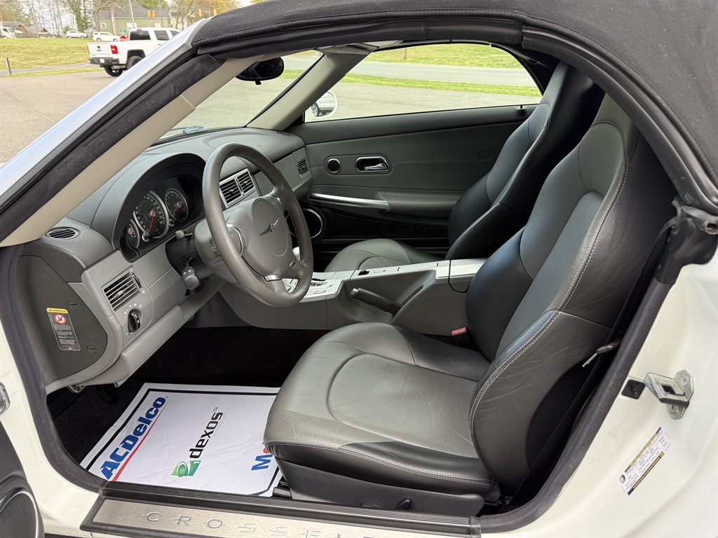2006 Chrysler Crossfire Limited - Photo 6
