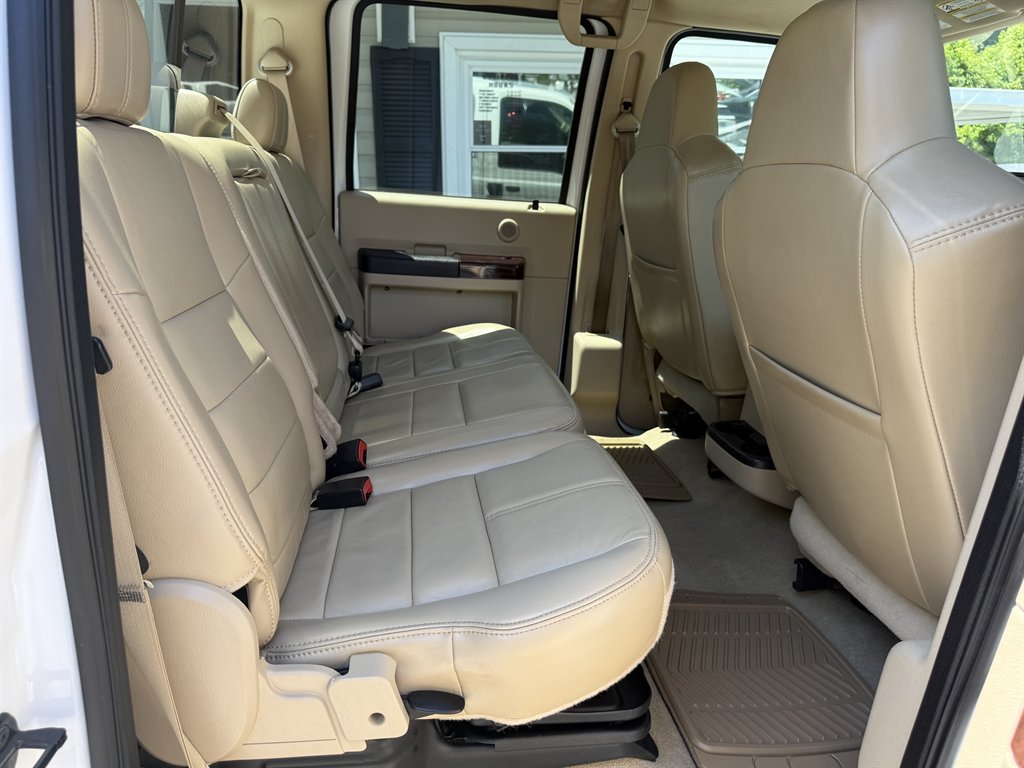 2008 Ford F-350 Super Duty Lariat - Photo 17