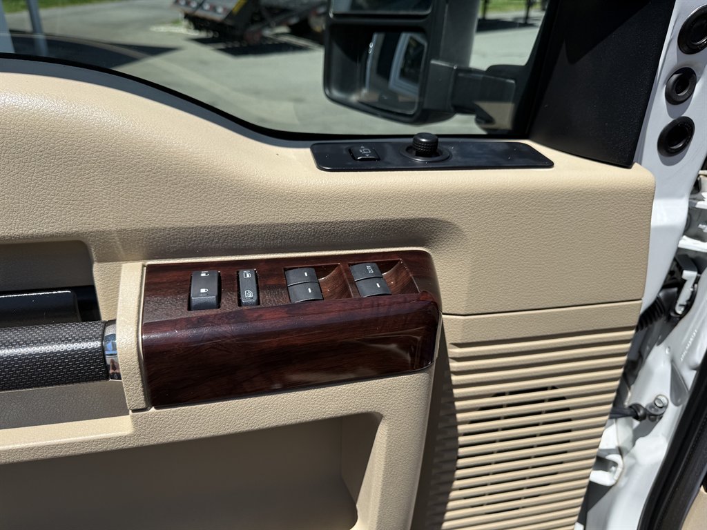 2008 Ford F-350 Super Duty Lariat - Photo 6