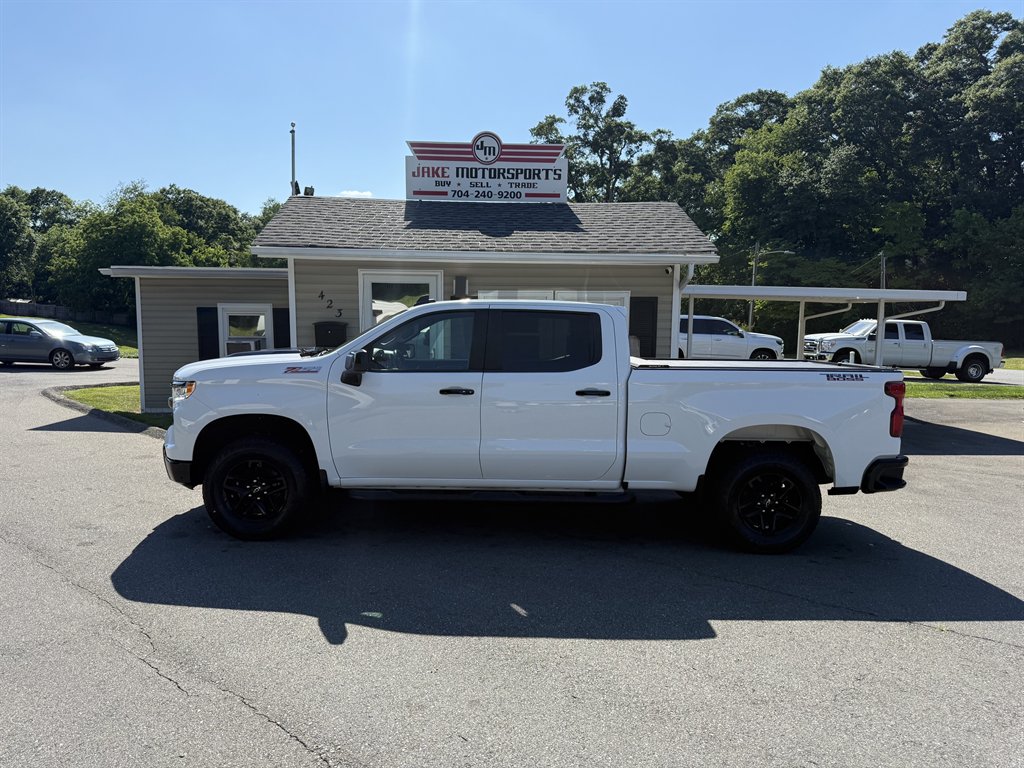 2022 Chevrolet Silverado 1500 LT Trail Boss 4X4 Crew Cab Short Box's photo
