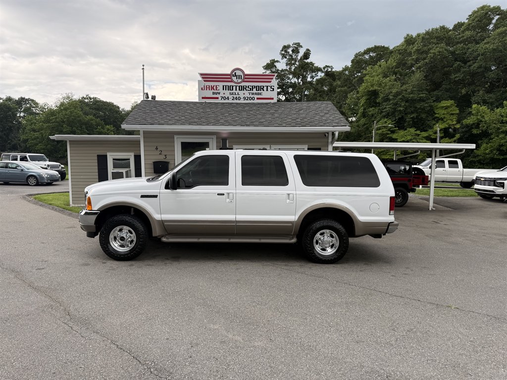 2001 Ford Excursion's photo
