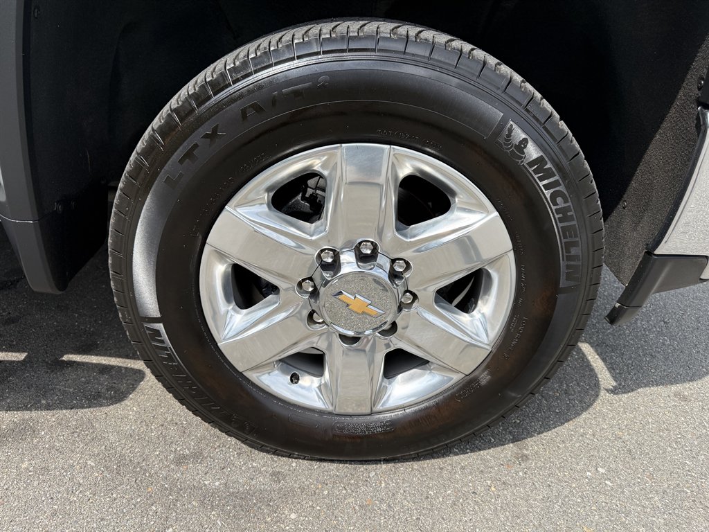 2022 Chevrolet Silverado 2500HD LTZ - Photo 25