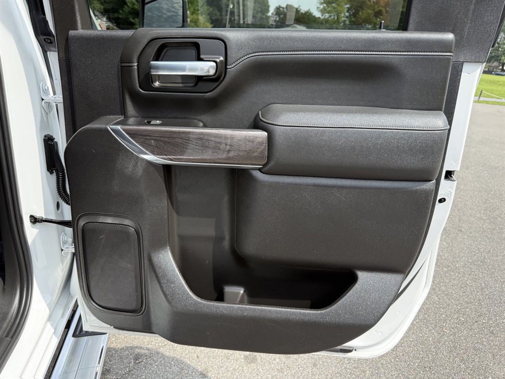2022 Chevrolet Silverado 2500HD LTZ - Photo 20