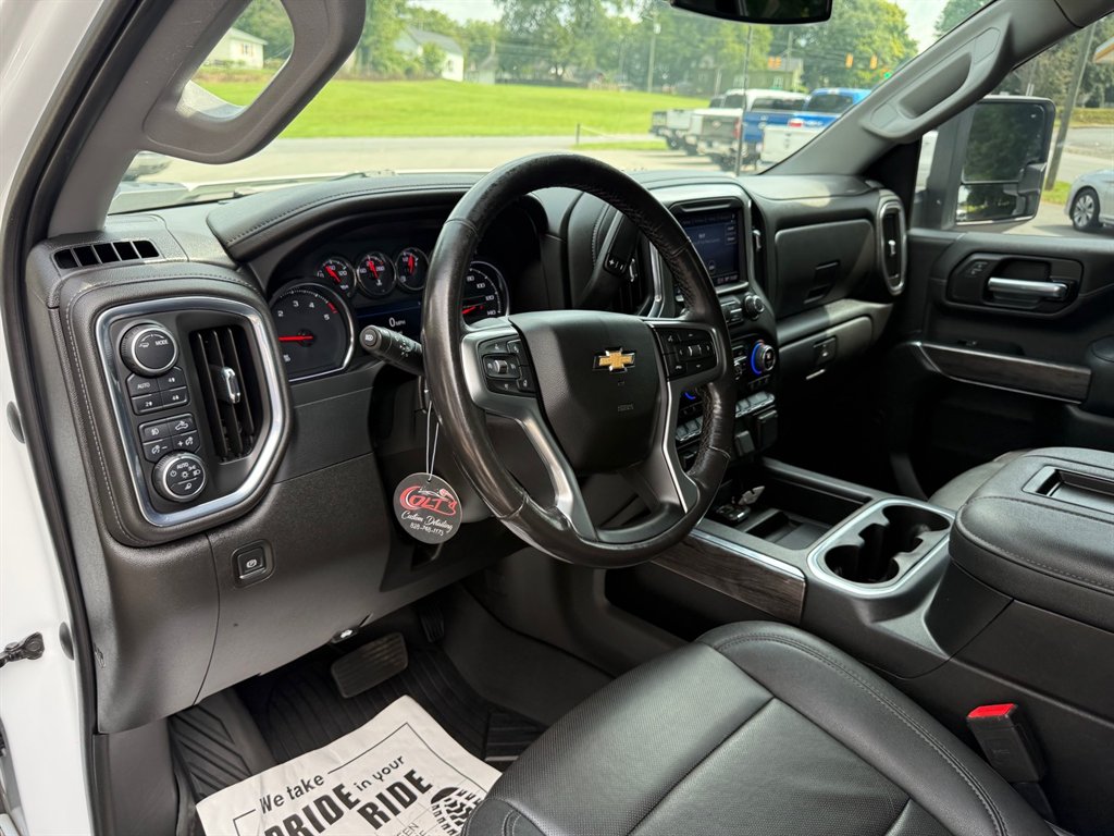 2022 Chevrolet Silverado 2500HD LTZ - Photo 7
