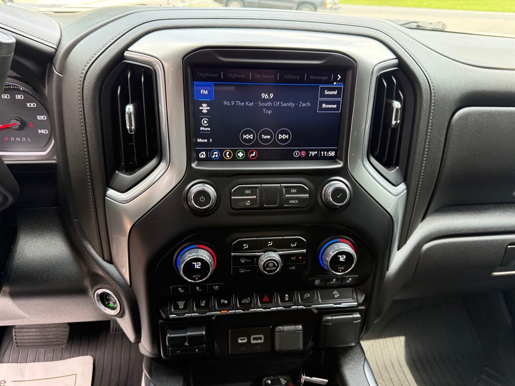 2022 Chevrolet Silverado 2500HD LTZ - Photo 11