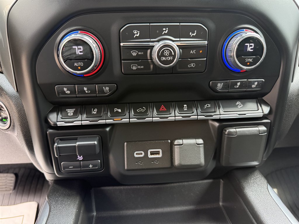 2022 Chevrolet Silverado 2500HD LTZ - Photo 13